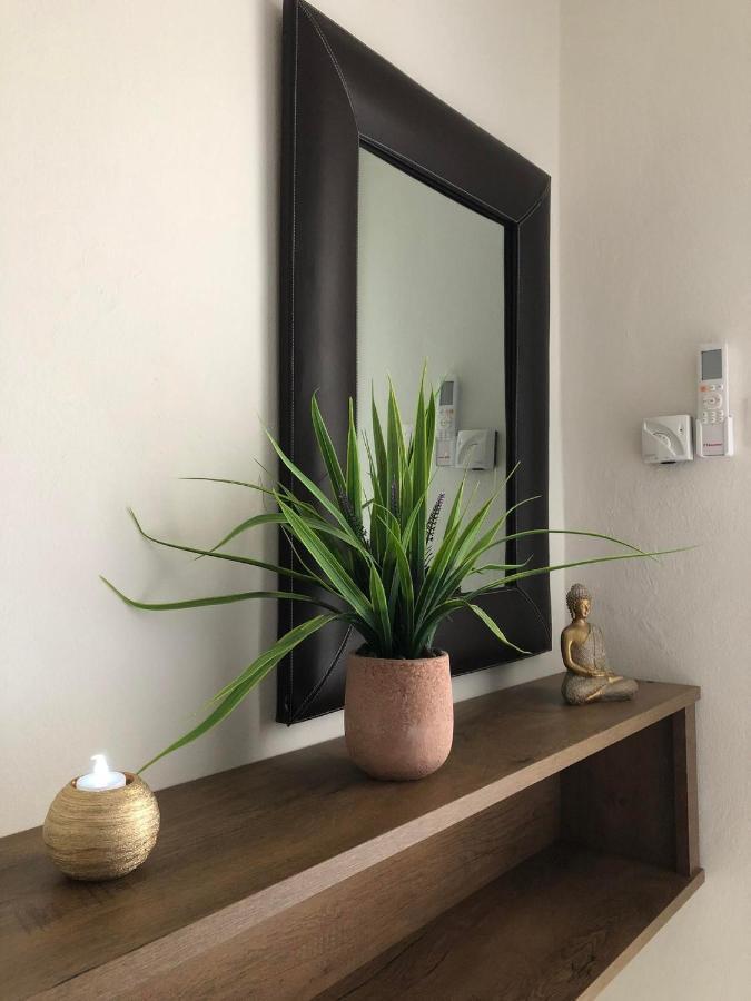 Olive - Happyhostgr - Downtown Apartment โวโลส ภายนอก รูปภาพ